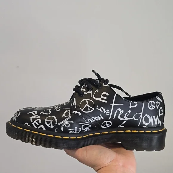 Dr.Martens 1461 Script Peace Love Freedom Black Oxford Shoes - Picture 10 of 11